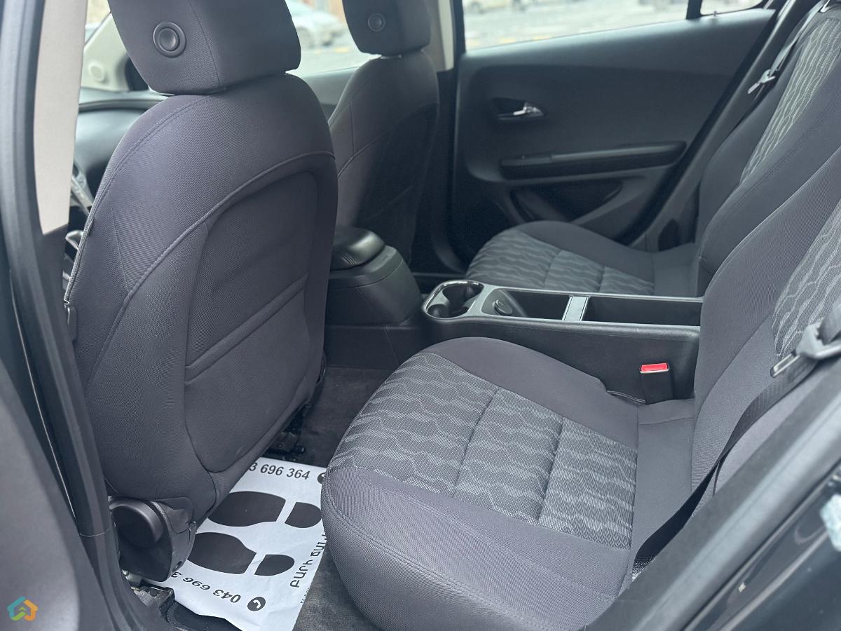 Chevrolet Volt - image 9