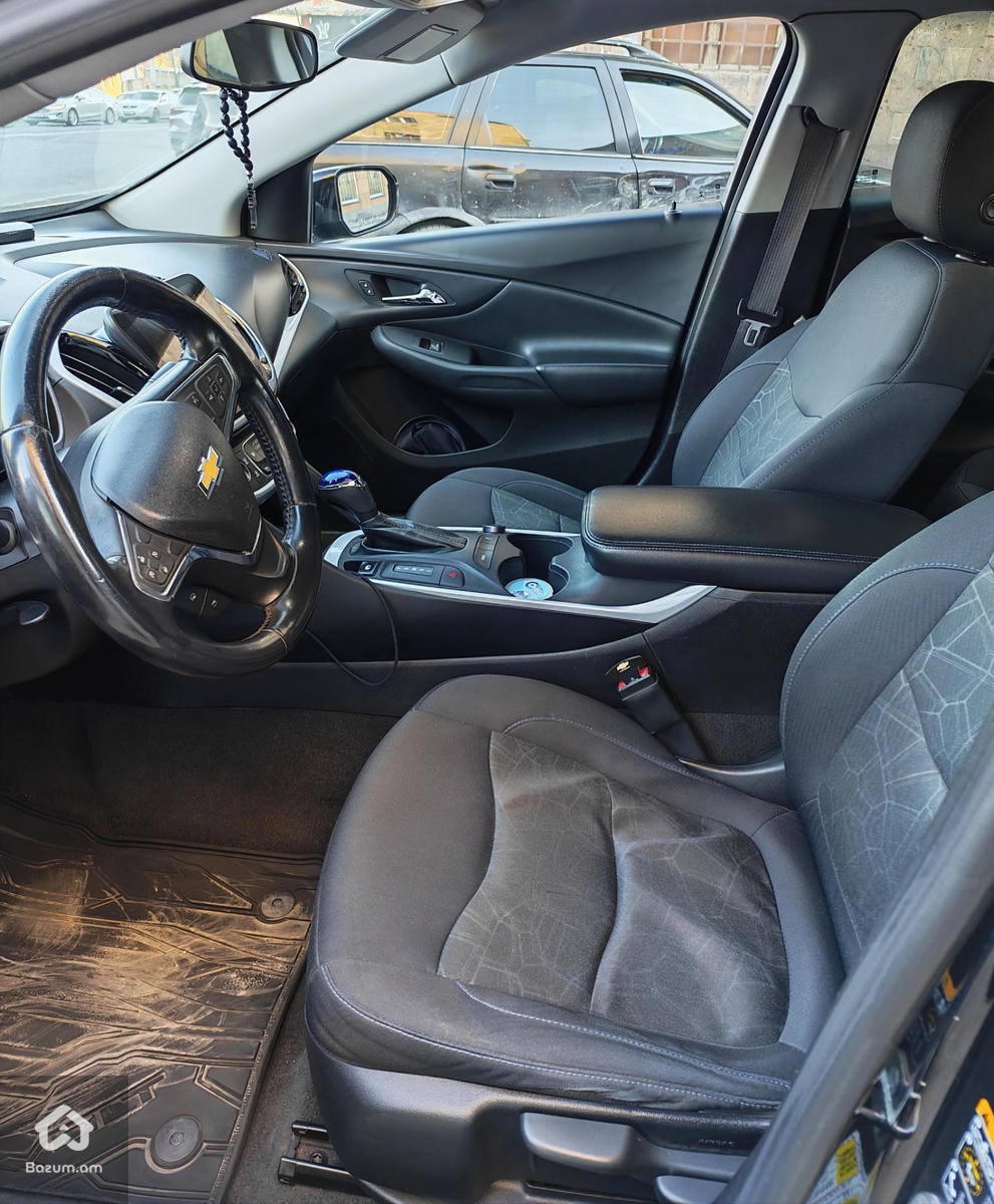 Chevrolet Volt 2 LT - image 13