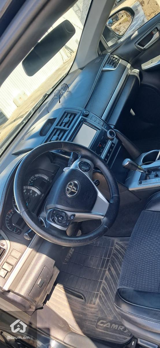 Վաճառվում էToyota Camry v50  - image 8