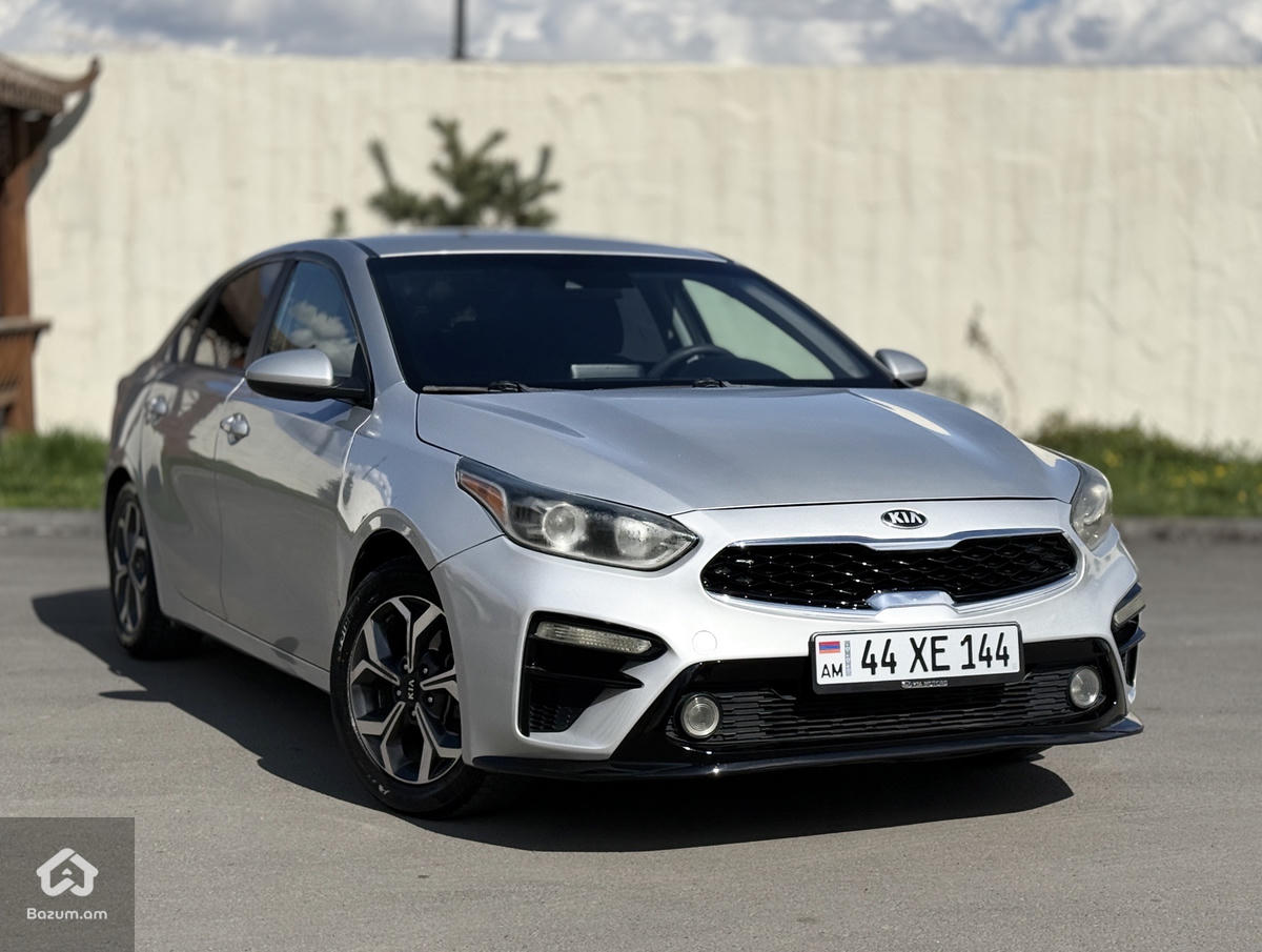 kia Forte - image 4