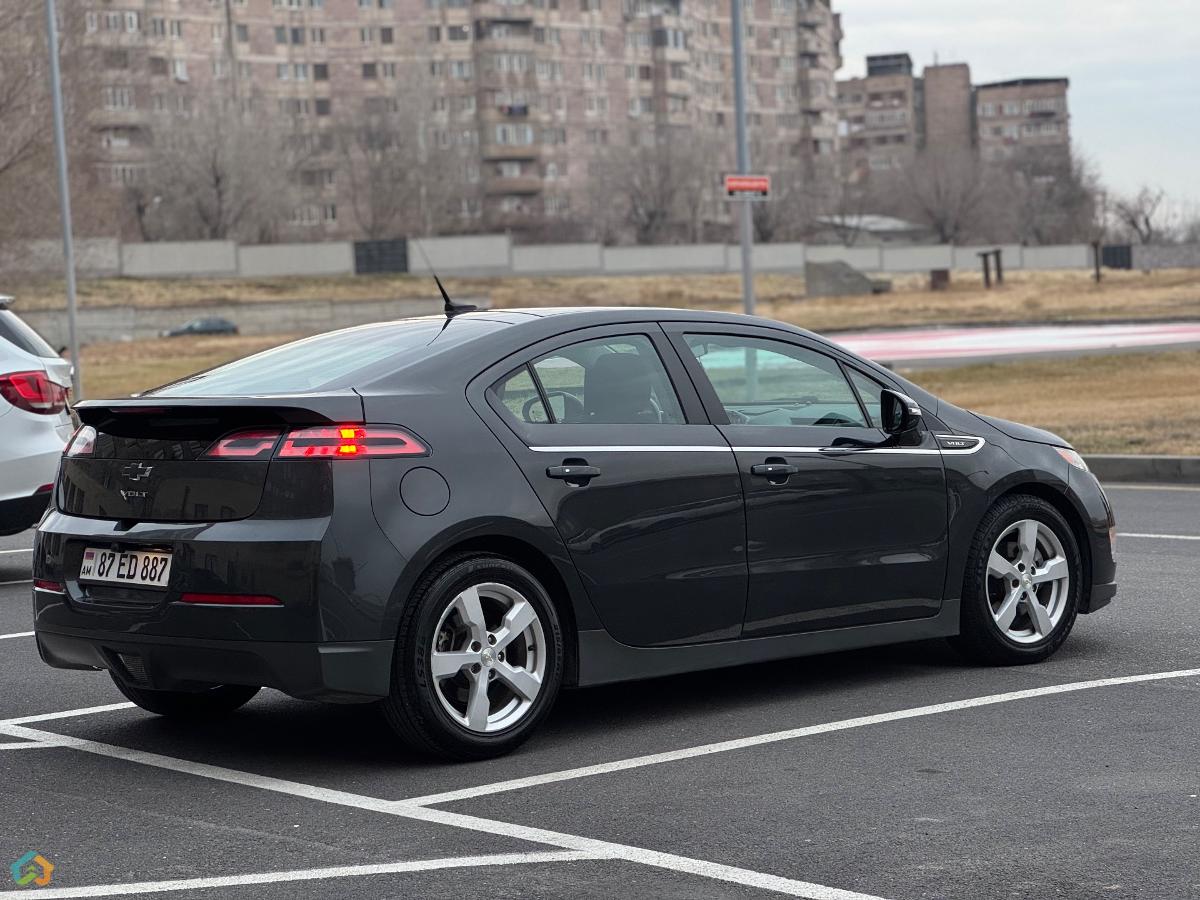 Chevrolet Volt - image 4