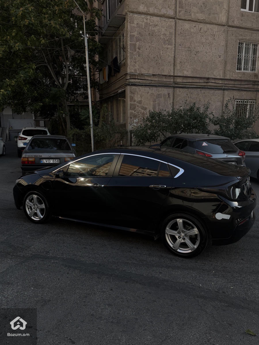 Chevrolet Volt 2017 - image 5
