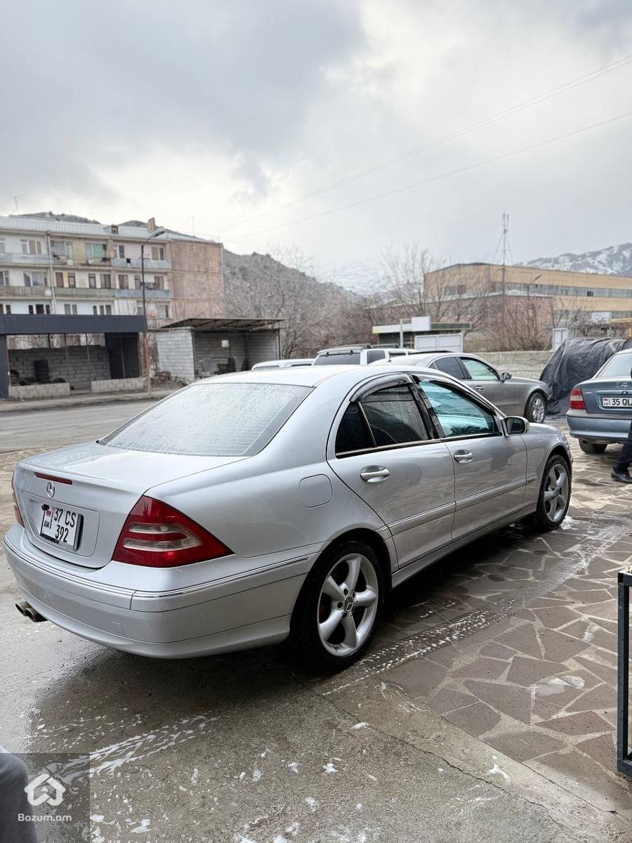 Mercedes-Benz c230 kompressor - image 7