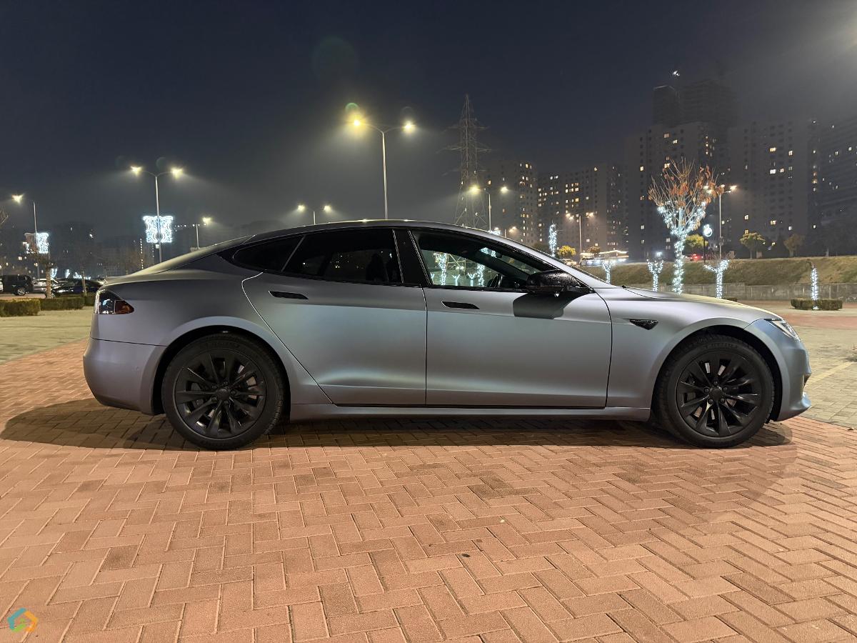 Tesla Model S - image 6