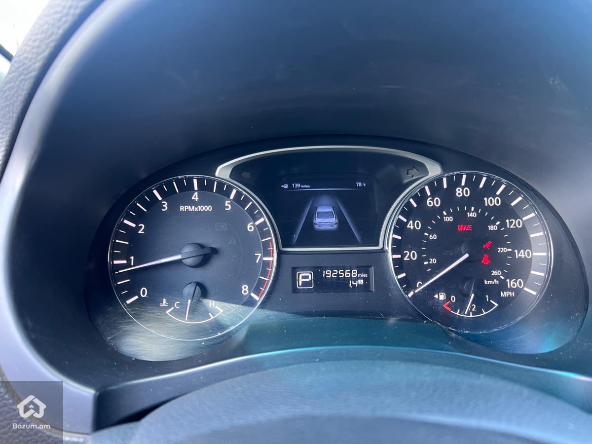 Nissan Altima - image 14