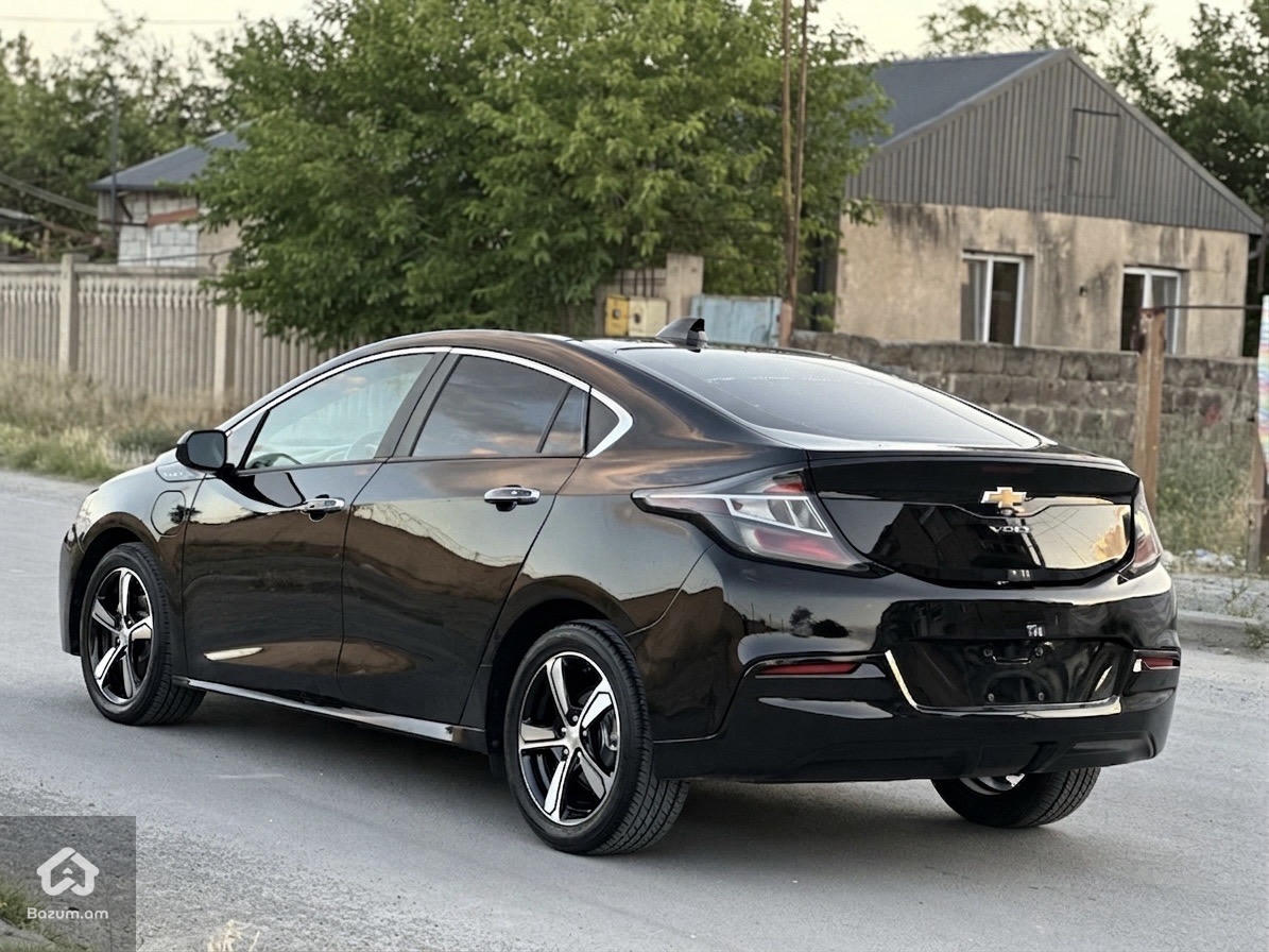 CHEVROLET VOLT 2 - image 3