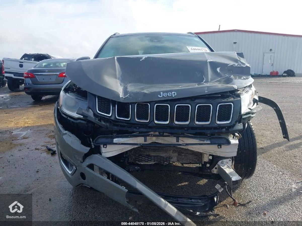 Jeep Compass Limited 4x4 - image 6