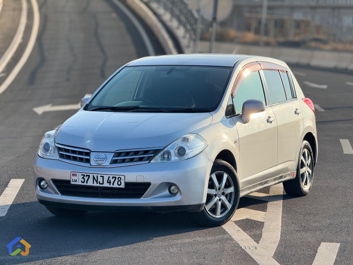 Nissan Tiida - image 3