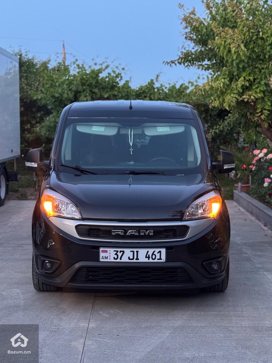 Ram Promaster City - image 2