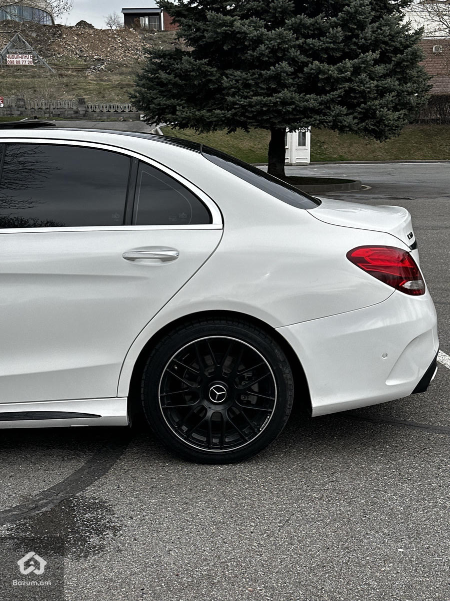 Mercedes W205 - image 8