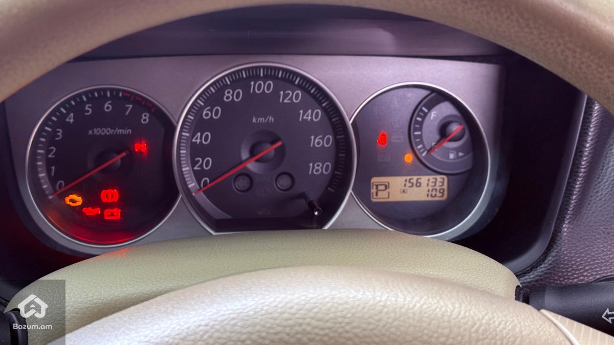 Nissan Bluebird Անթերի - image 12