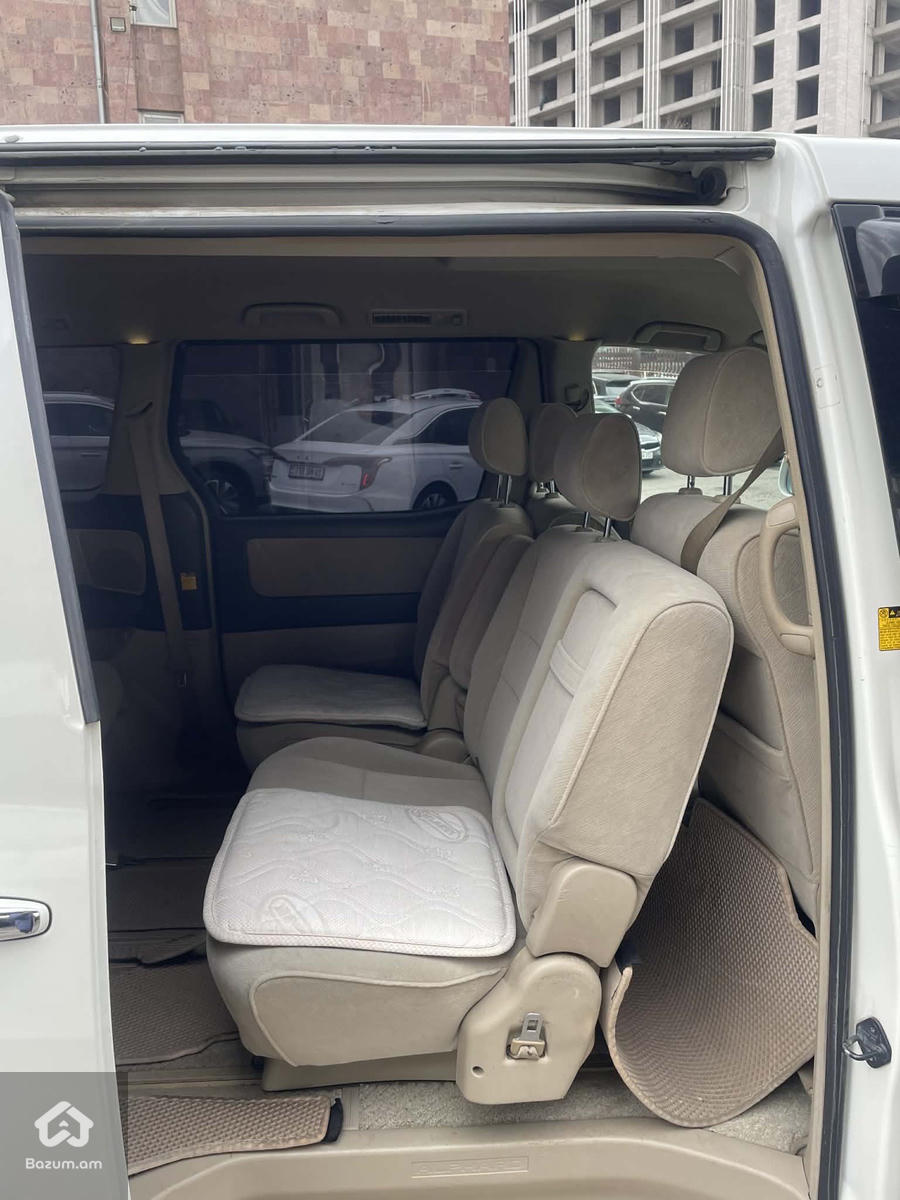 Toyota - image 6