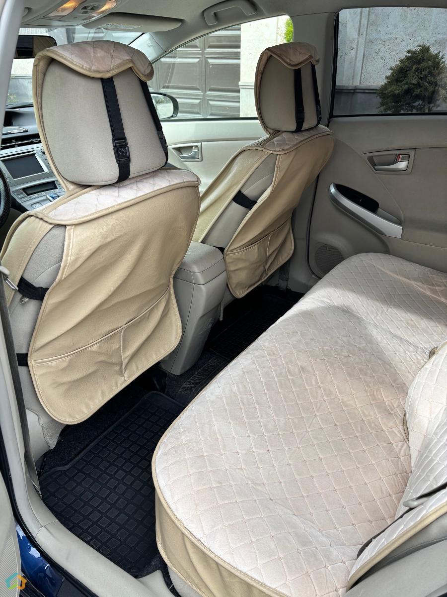 Toyota Prius  - image 10