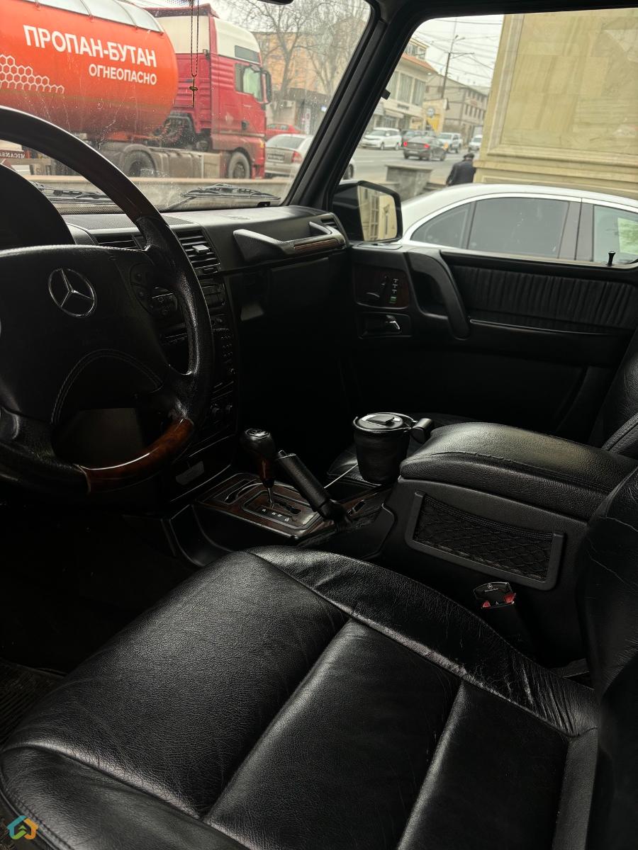 Mercedes Benz G-Class - image 6