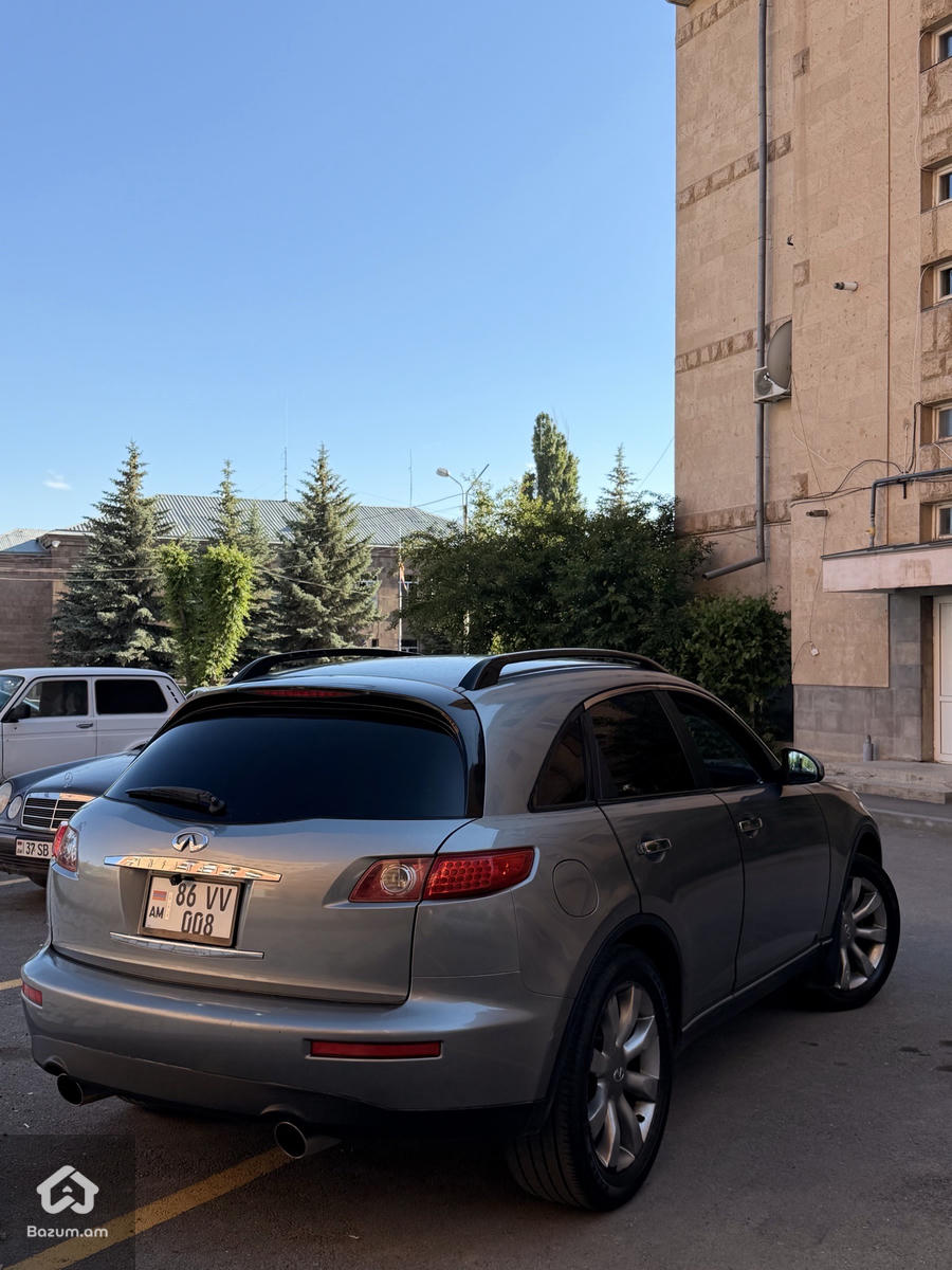 infiniti FX35 - image 5