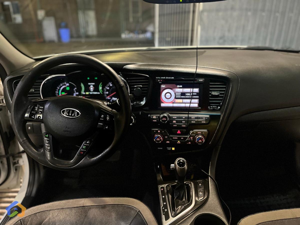 KIA OPTIMA HYBRID - image 7