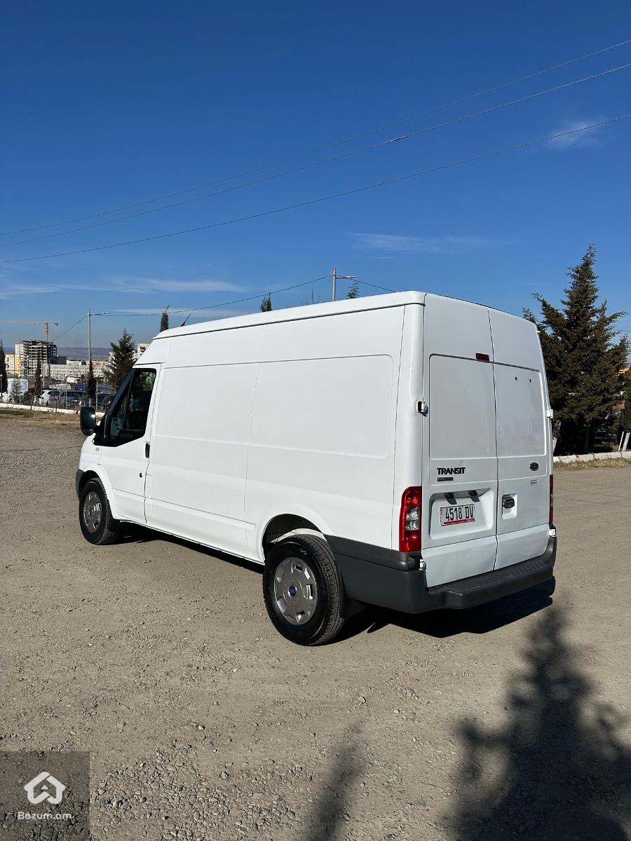 FORD TRANSIT TREND FULL - image 3