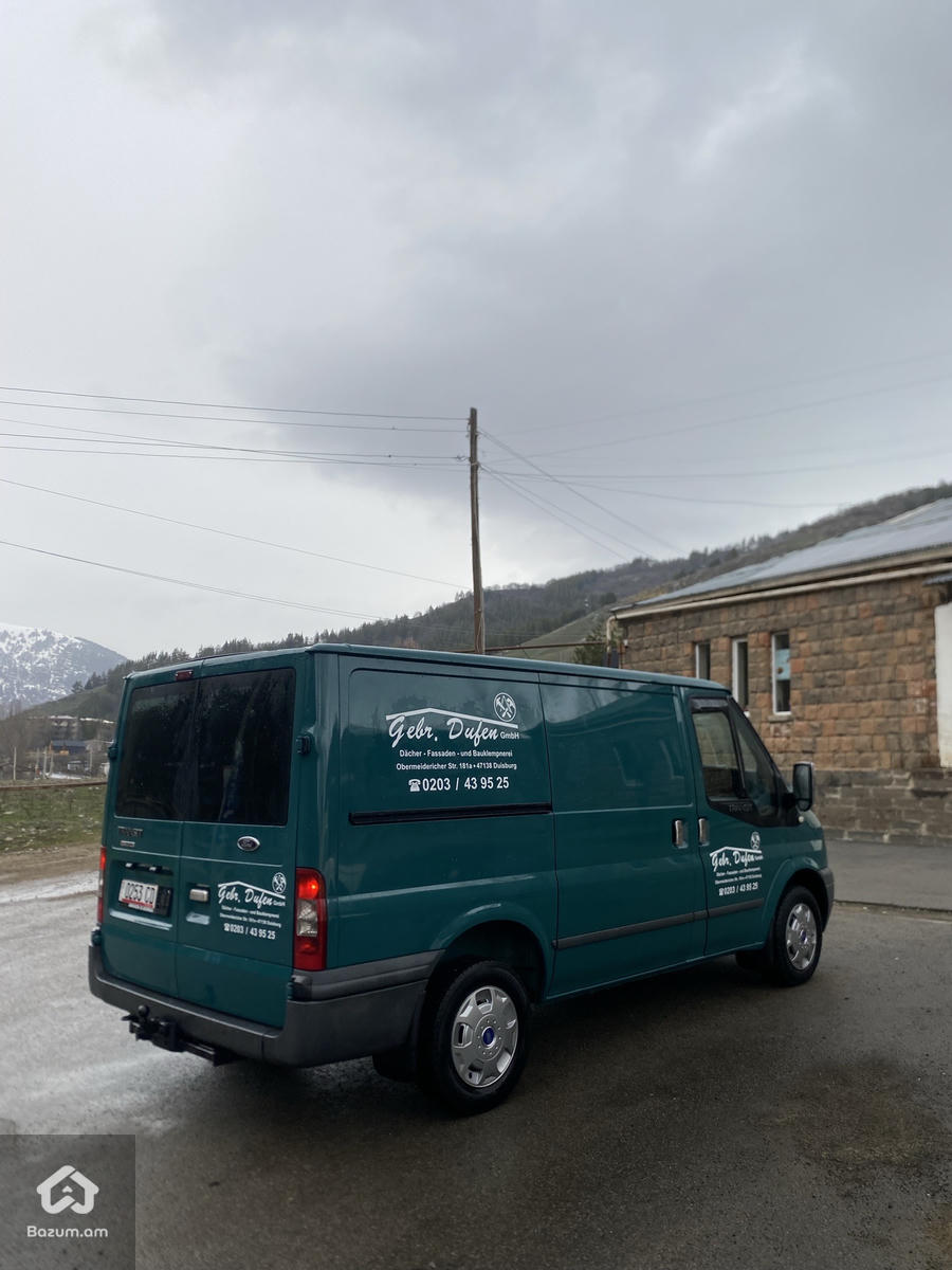 Ford Transit - image 3