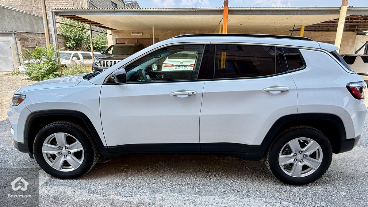 Jeep Compass RESTYLE  4X4 - image 7