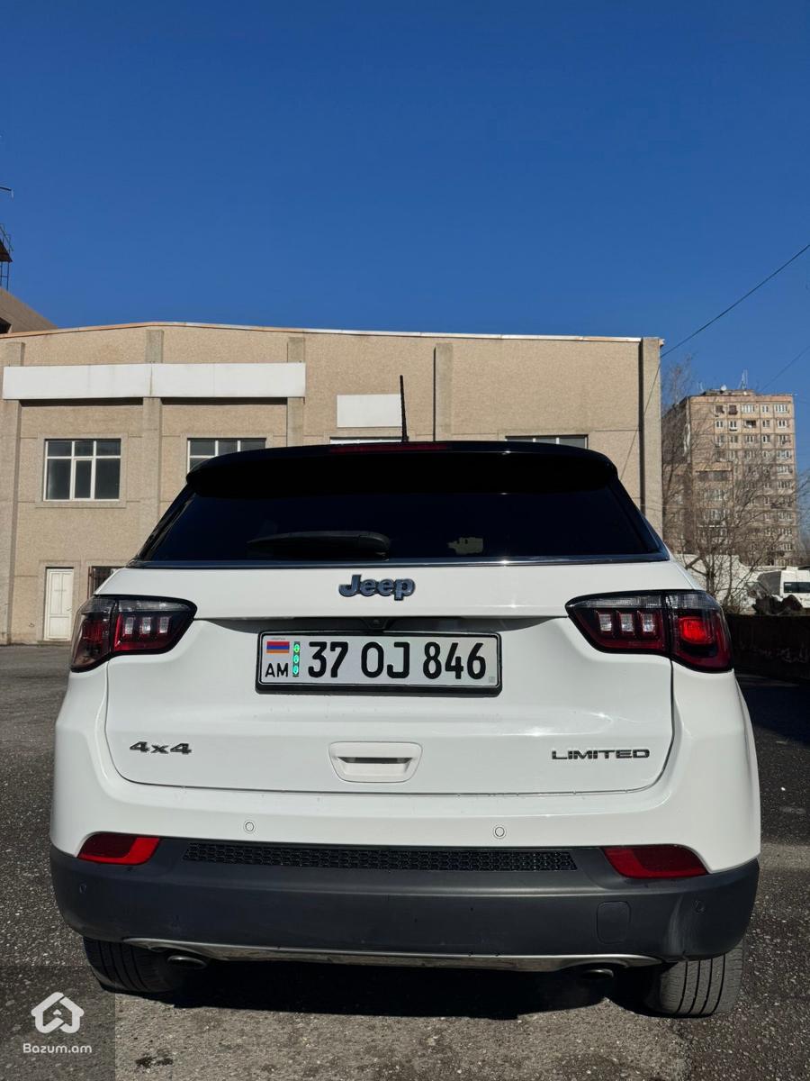 Jeep Compass Limited - image 8