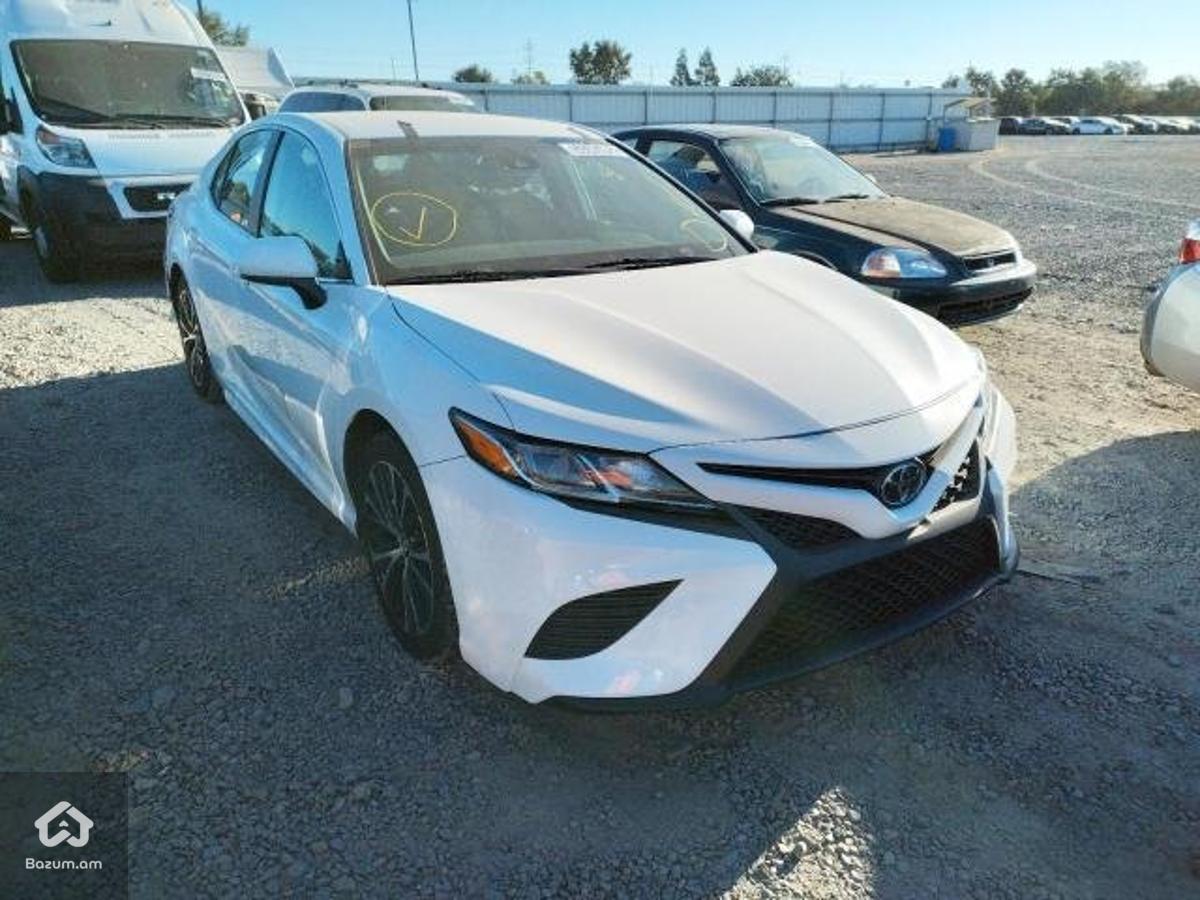 Toyota Camry V70 Անթերի - image 44