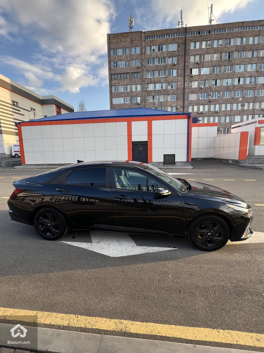 HYUNDAI ELANTRA 2021-20  - image 3