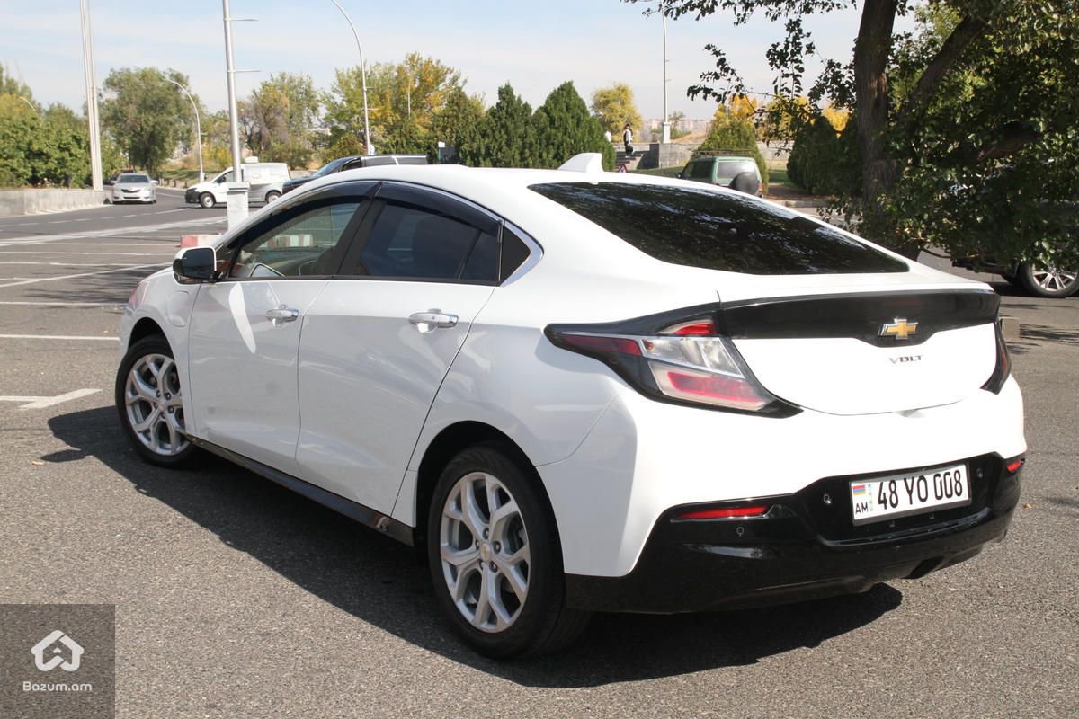 Chevrolet Volt 2 - image 3