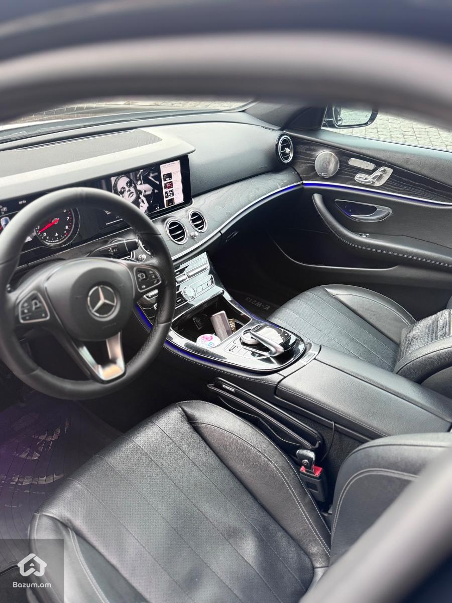 Mercedes-Benz - image 7