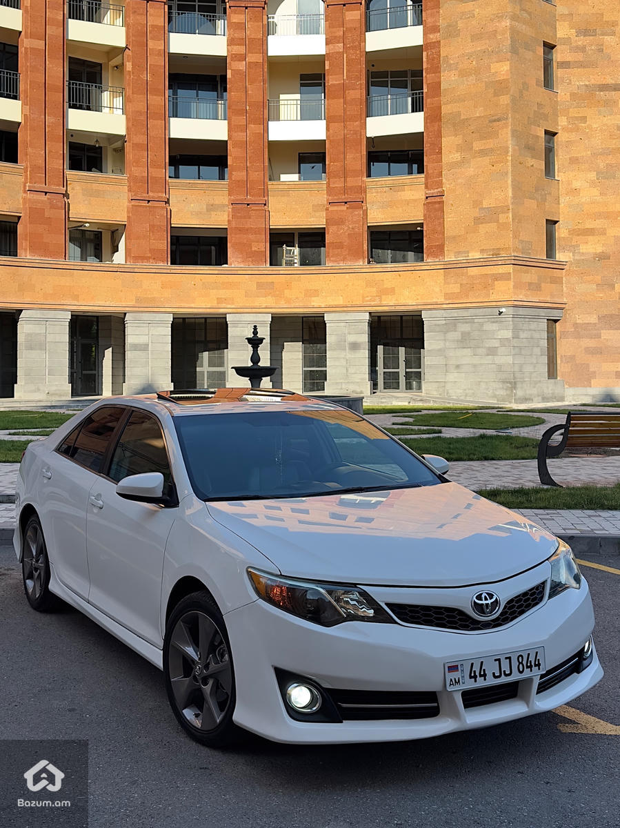 Toyota camry v50 - image 2