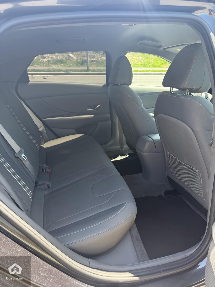 Hyundai elantra 2022 - image 8