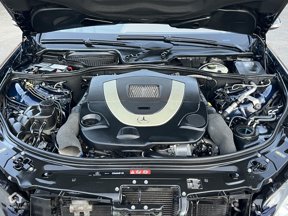 Mercedes Benz W221 - image 21