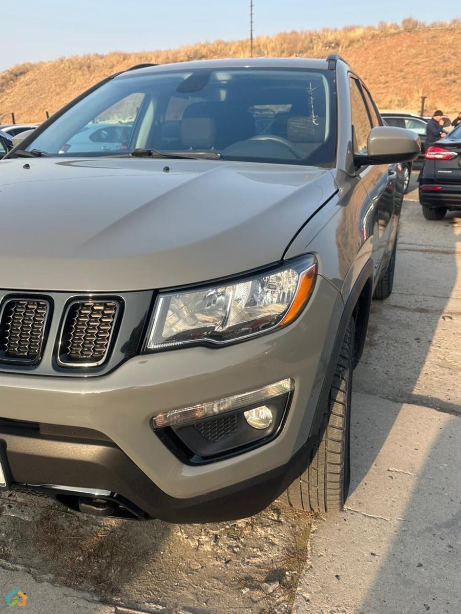 Jeep Compass - image 2