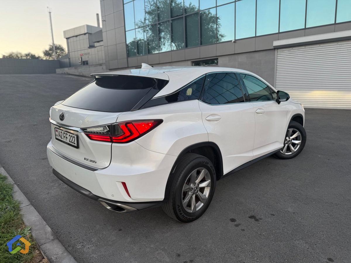 Lexus RX 350 - image 6