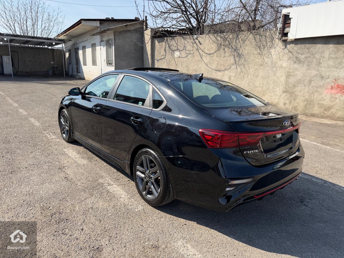 KIA FORTE GT-LINE  - image 19