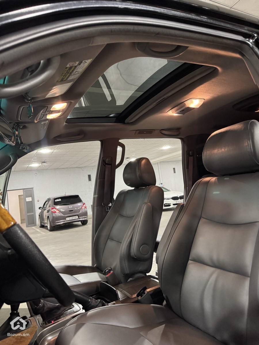 Lexus - image 26