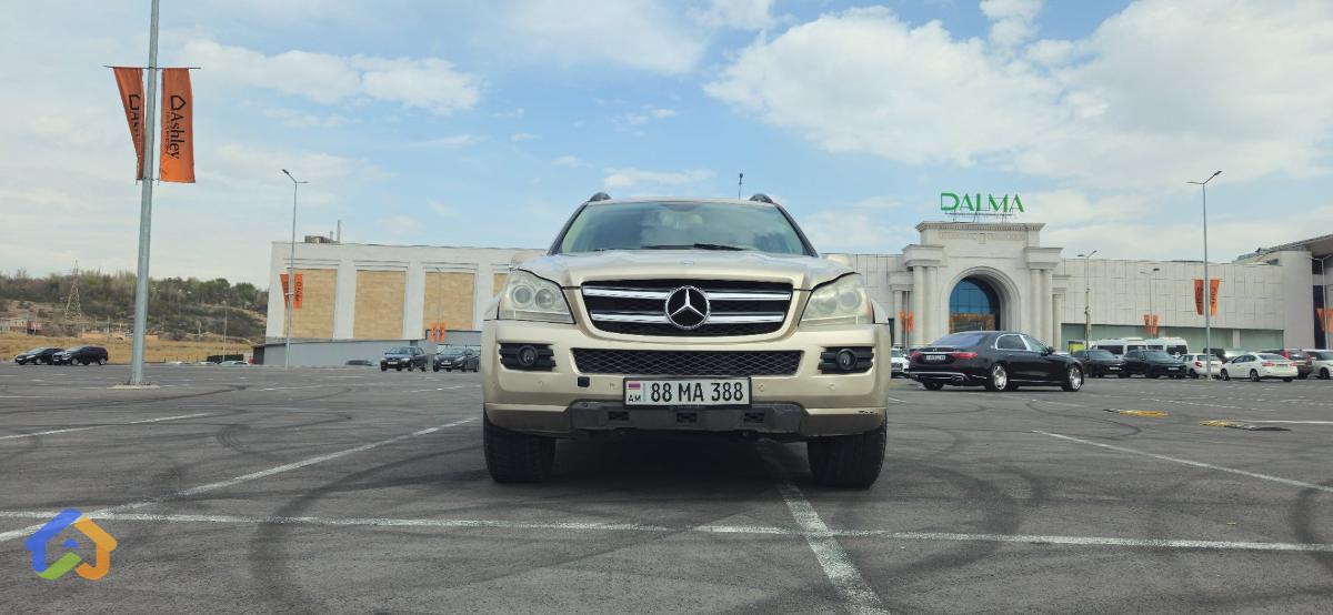 Mercedes benz GL450 - image 2