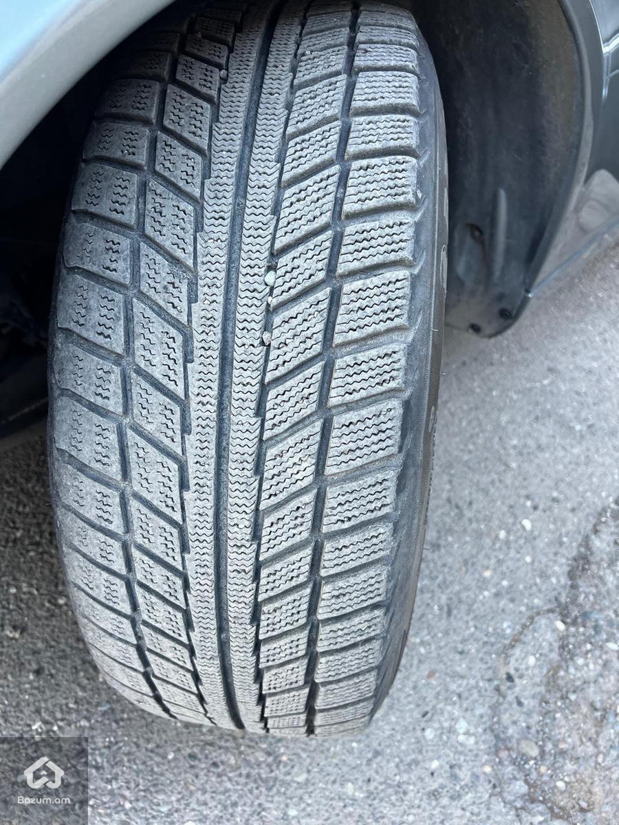 Mercedes Benz E320 4matic  - image 10