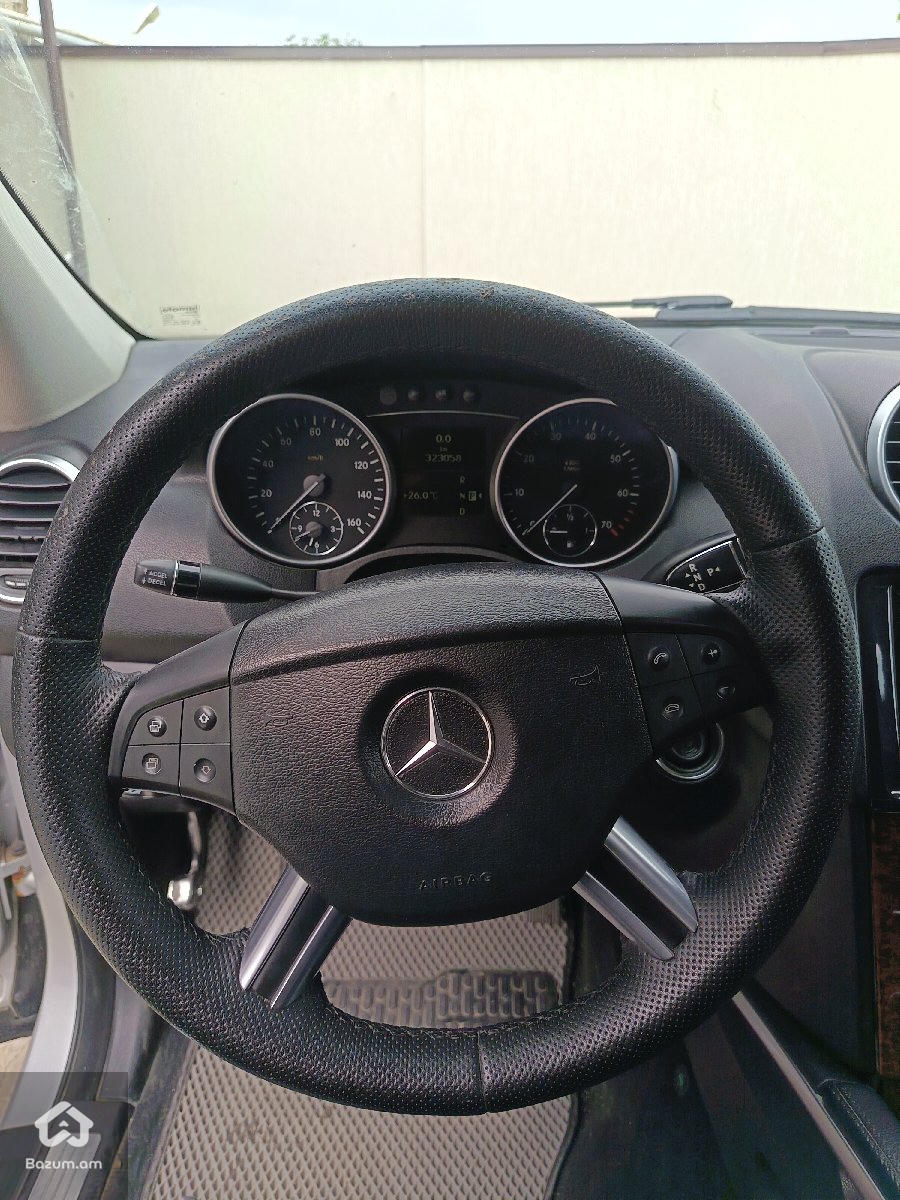 Mercedes-Benz - image 3