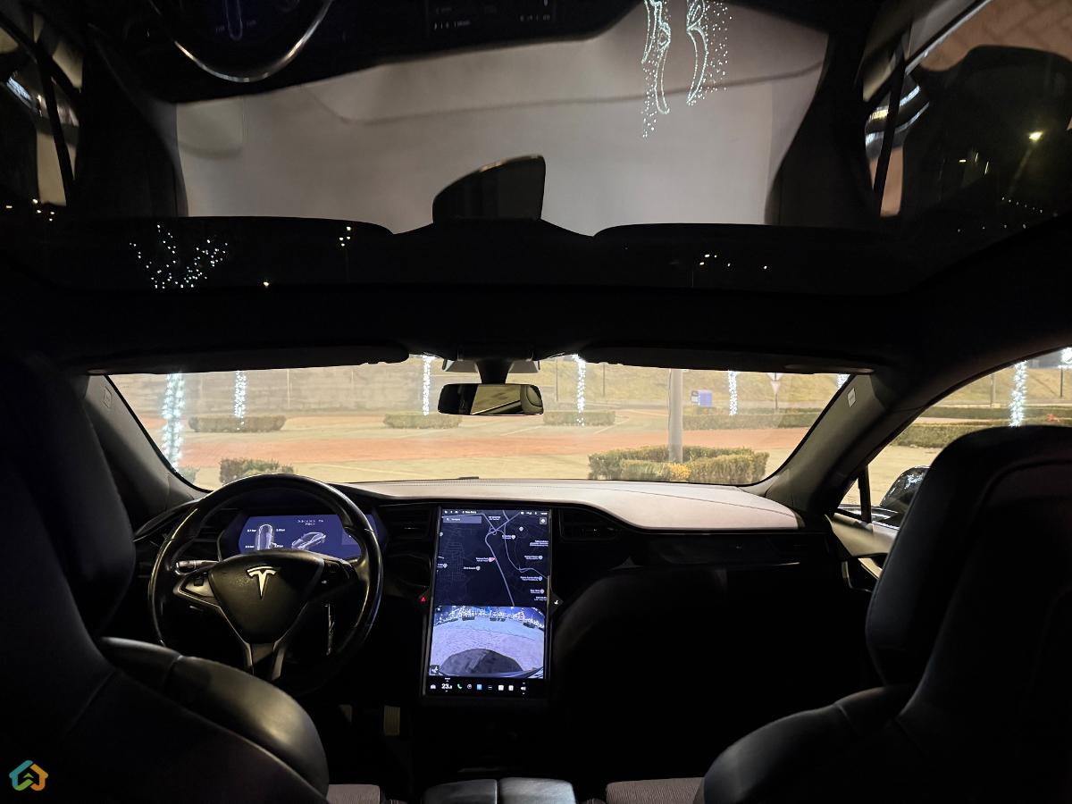 Tesla Model S - image 9