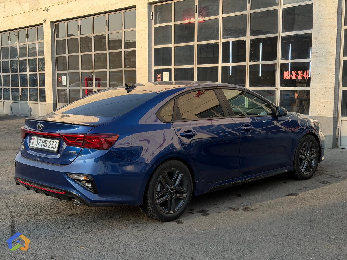 KIA FORTE GT LINE - image 10