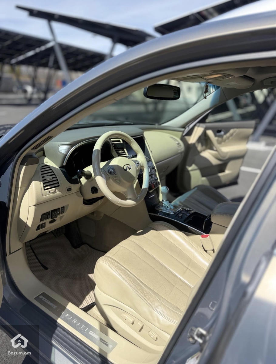 Infiniti FX37 - image 6