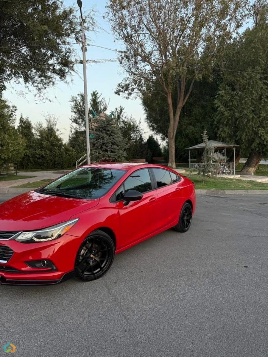 Chevrolet Cruze - image 4