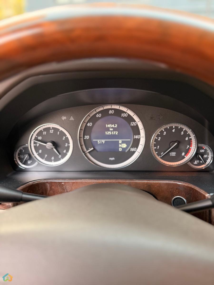 Mercedes benz w 212 - image 11