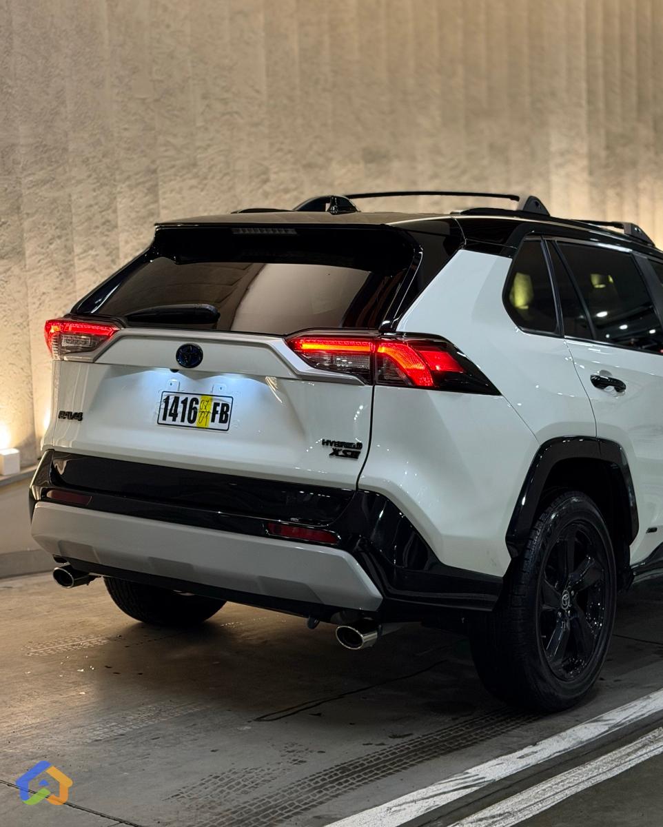 Hybrid Rav4 - image 11
