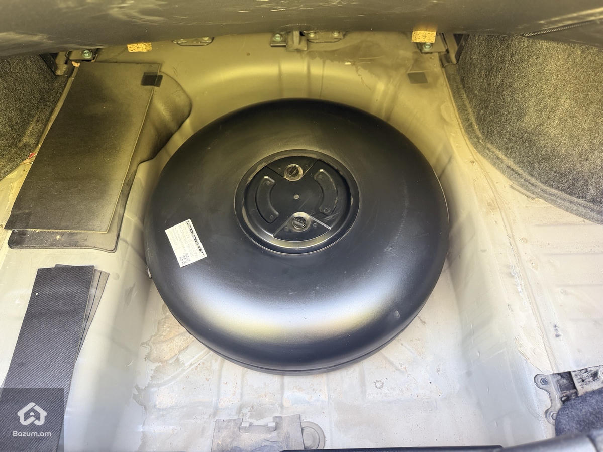 Nissan sentra - image 8