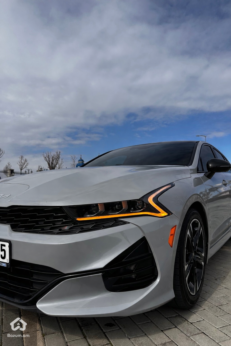 kia k5 GT Line AWD - image 3