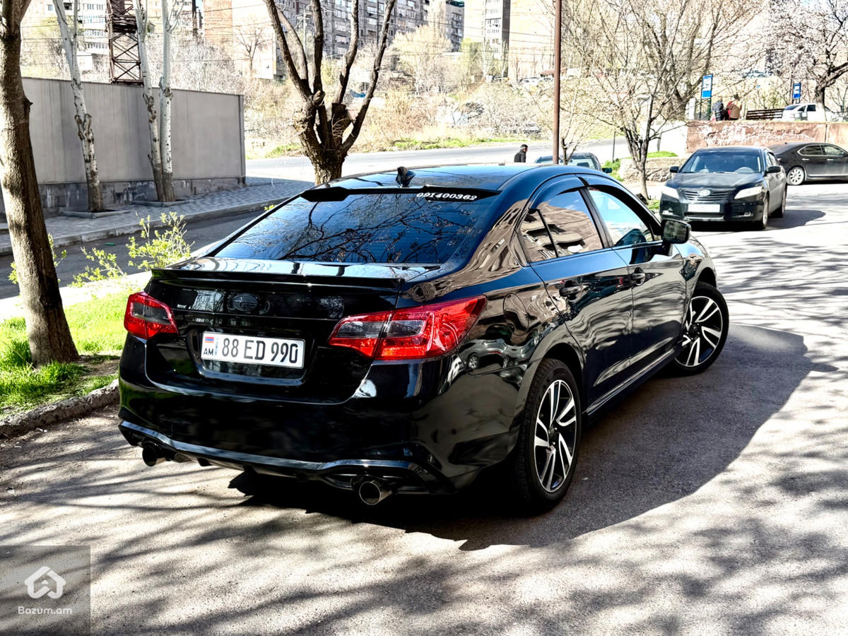 Subaru Legacy Sport - image 4