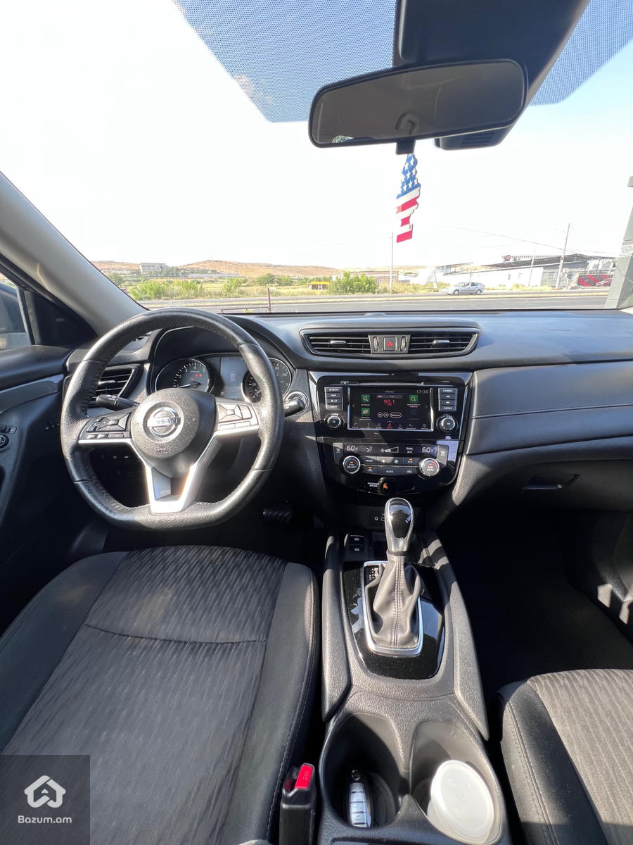 Nissan Rogue SV(AWD) - image 13