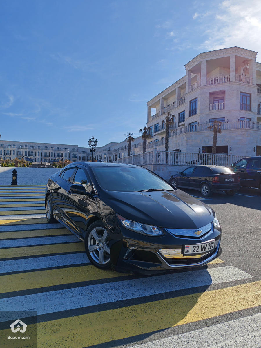 Chevrolet Volt 2 LT - image 3