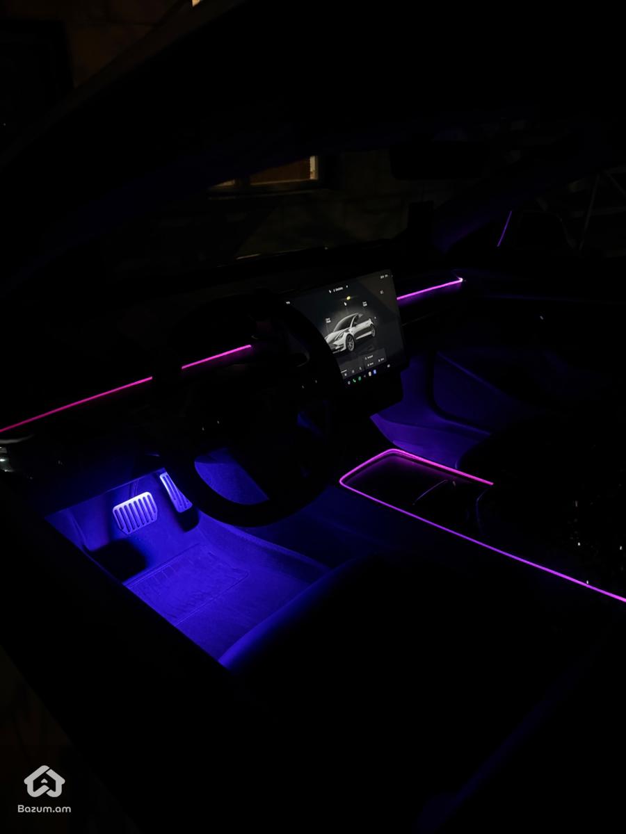 Tesla Model 3 - image 11